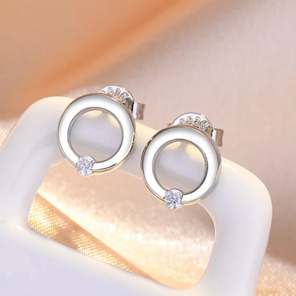 Delicate Diamond Circle Stud  Earrings
